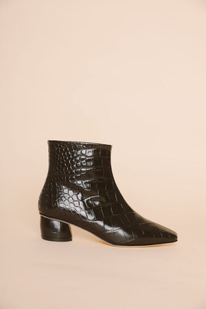 Loq sale croc boots